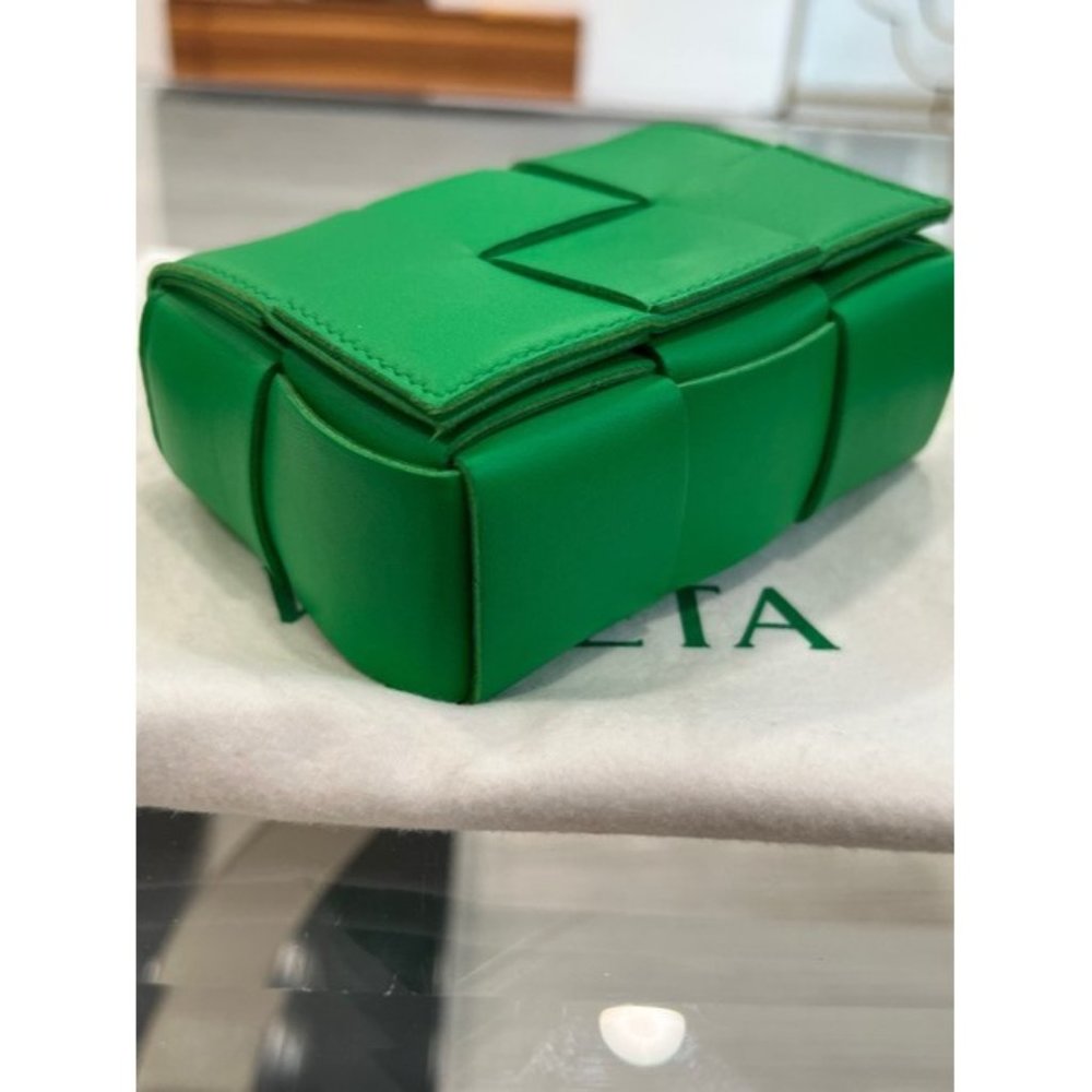 Bottega Veneta Candy Mini Cassette Parakeet Green Lambskin Leather Bag - Picture 5 of 12